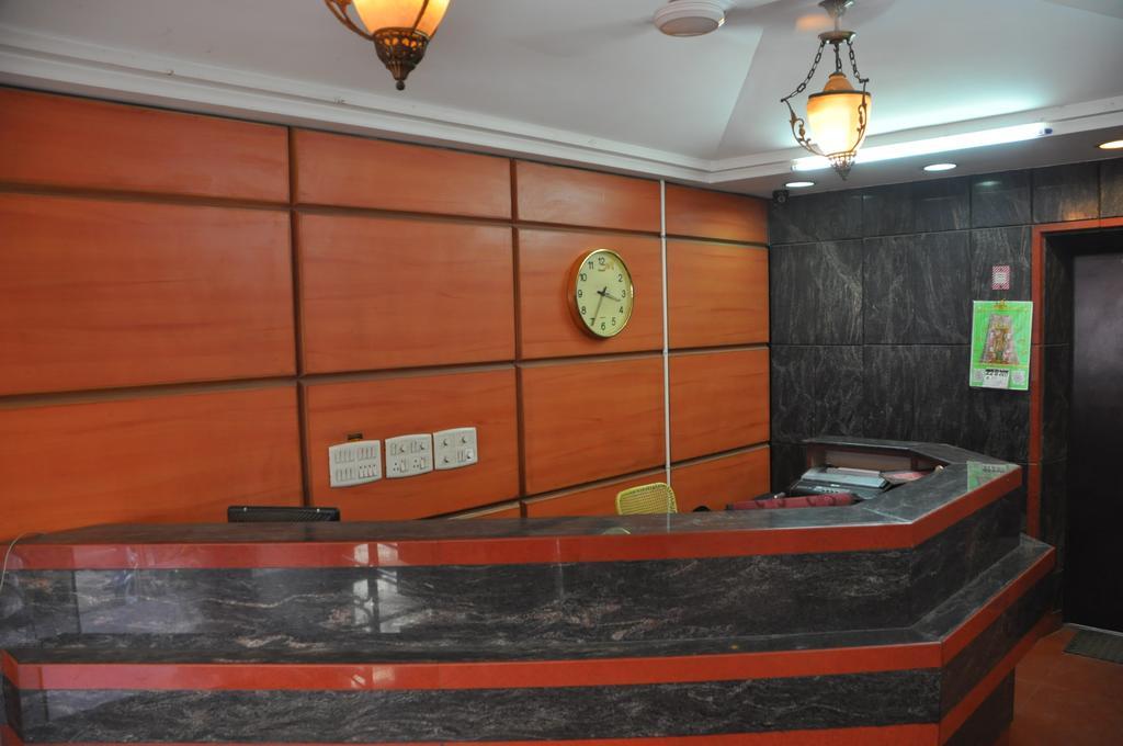 Hotel Pearls Madurai Esterno foto