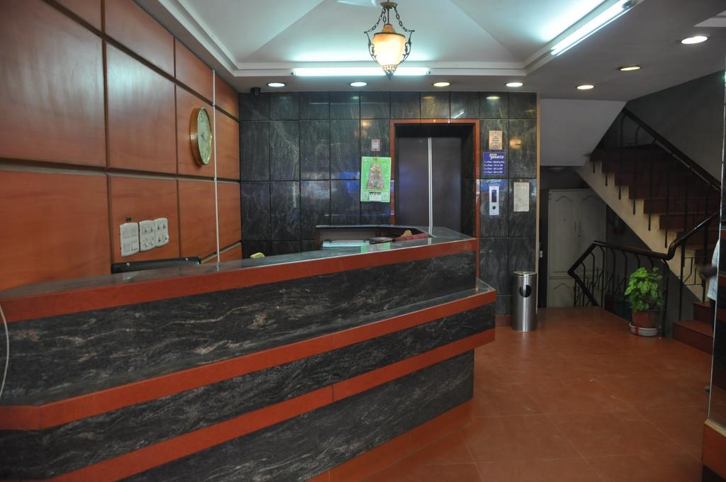 Hotel Pearls Madurai Esterno foto