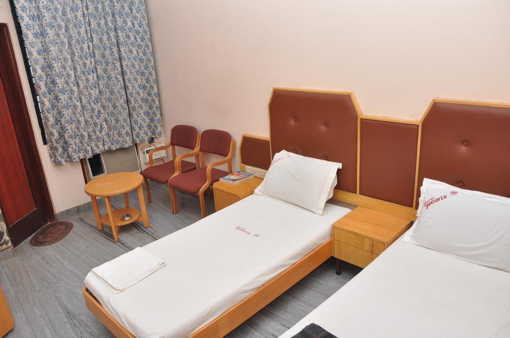 Hotel Pearls Madurai Esterno foto
