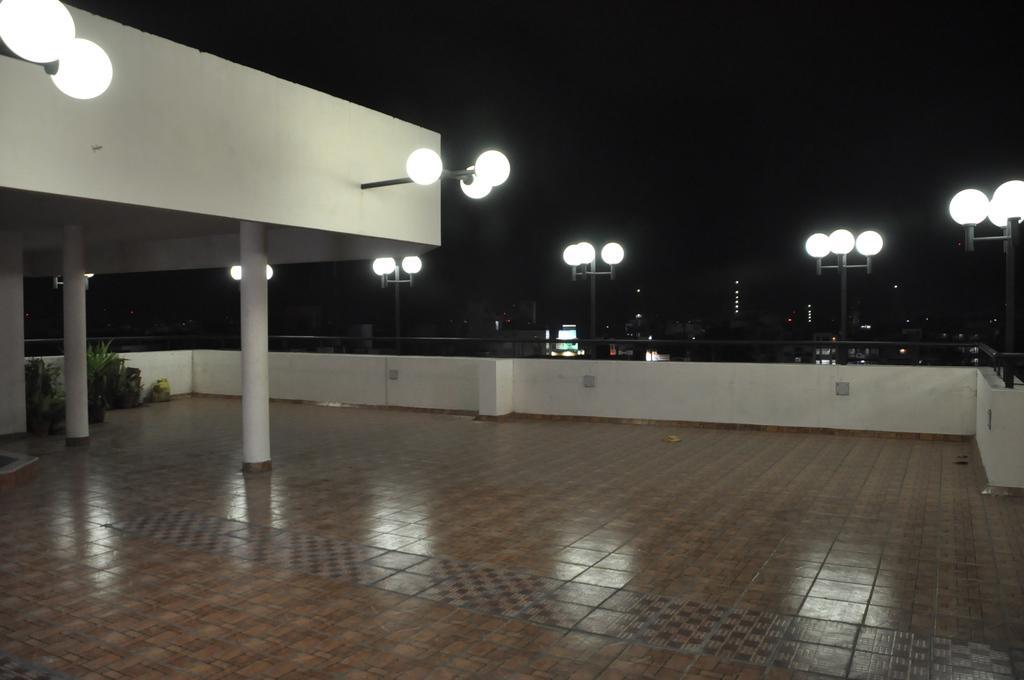 Hotel Pearls Madurai Esterno foto